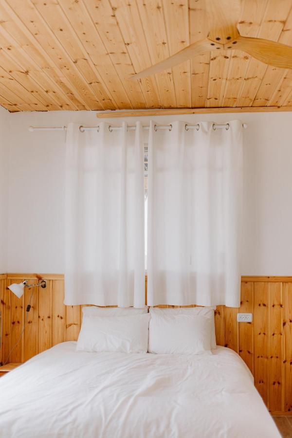 Tobiana Desert Lodging Negev 'Ezuz Екстериор снимка